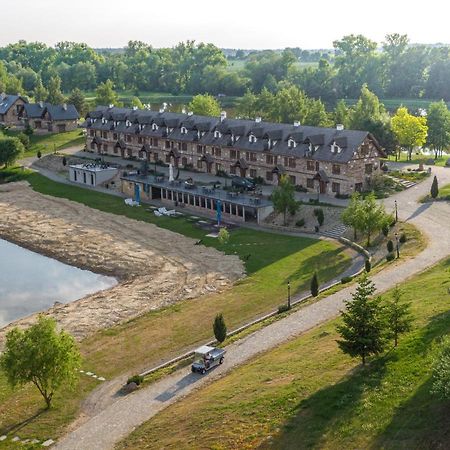 Milocin Park Centrum Wypoczynkowo-Konferencyjne Pierwoszow Exterior photo