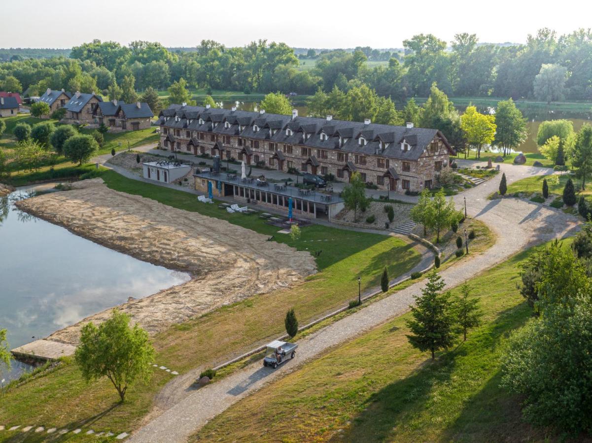 Milocin Park Centrum Wypoczynkowo-Konferencyjne Pierwoszow Exterior photo