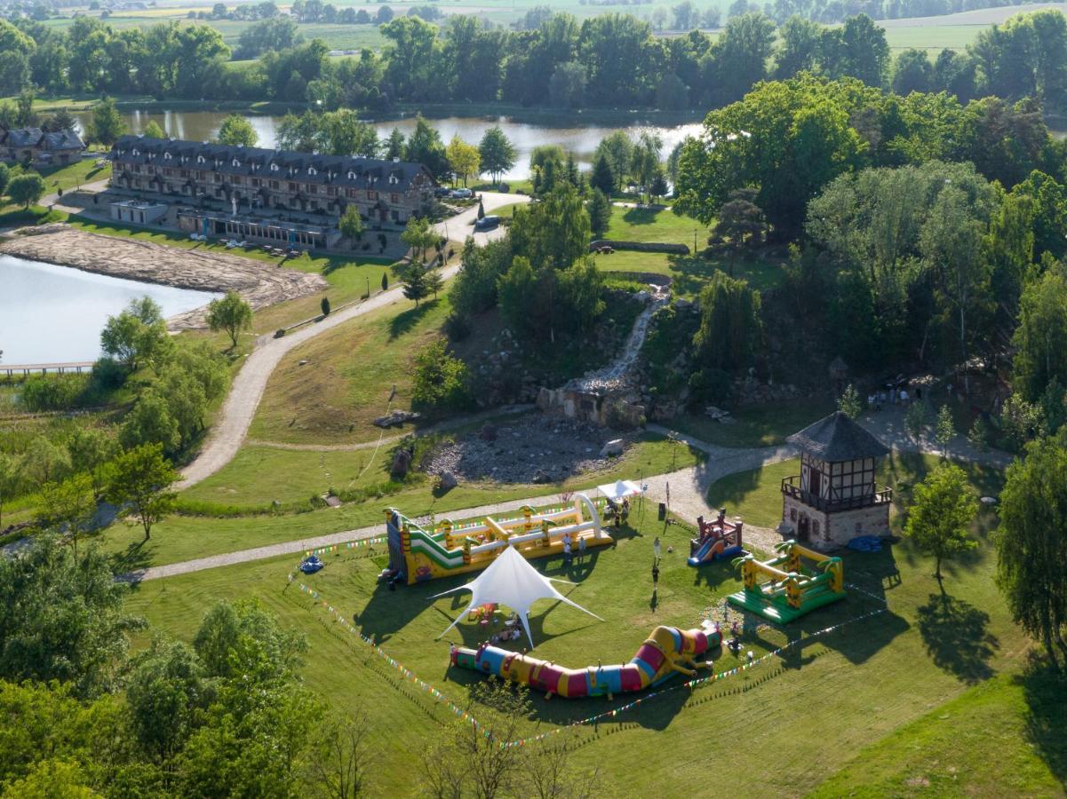 Milocin Park Centrum Wypoczynkowo-Konferencyjne Pierwoszow Exterior photo